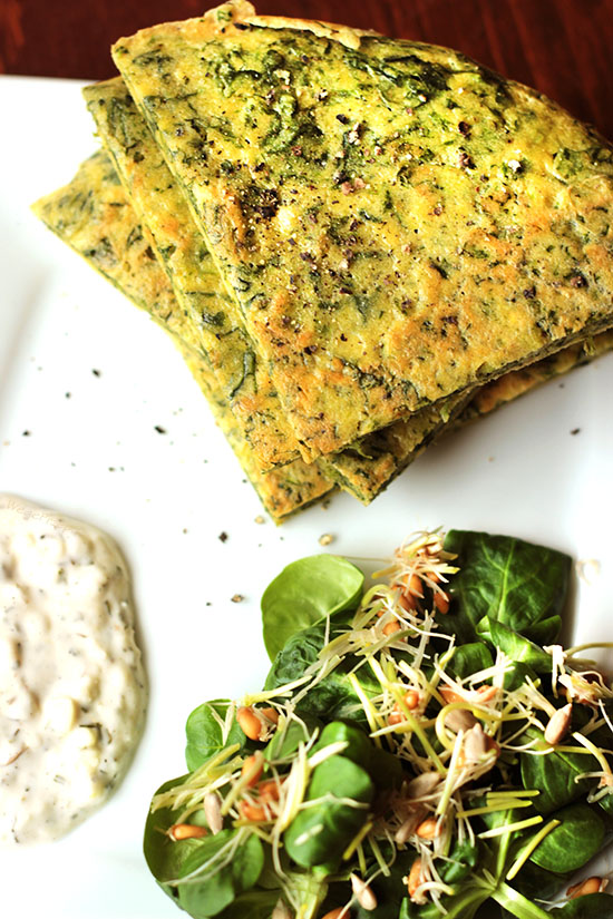 Omlet jaglany ze szpinakiem, bez glutenu