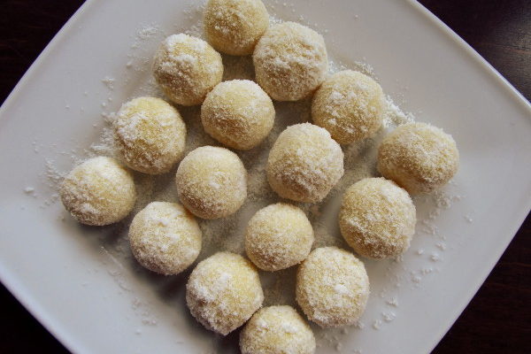 Rafaello, przepis na kulki